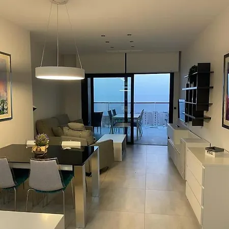 Sunset Waves Poniente