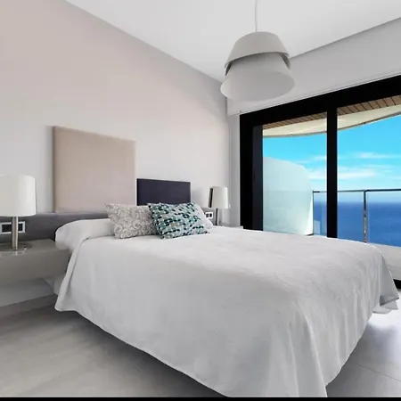 Sunset Waves Poniente