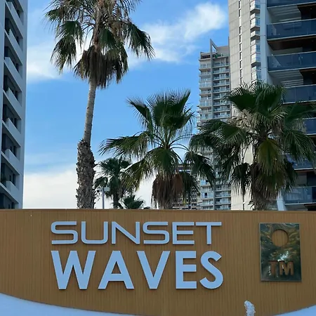 Sunset Waves Poniente 公寓