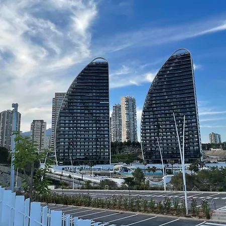 Sunset Waves Poniente 公寓